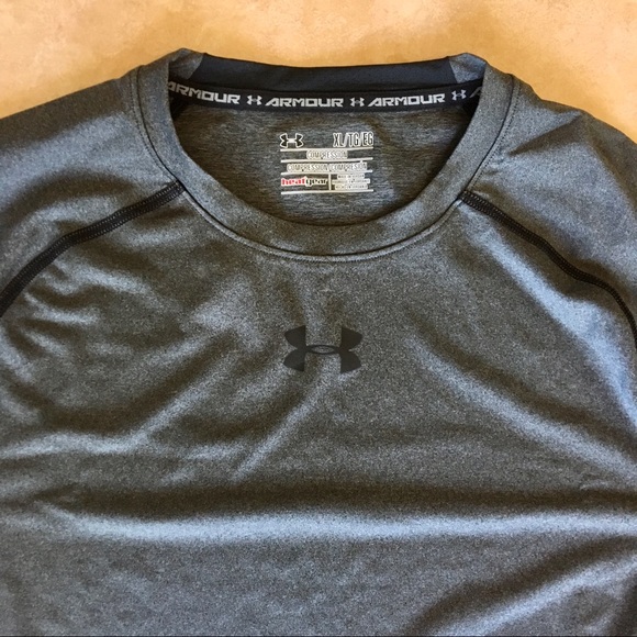 Under Armour XL Compression Shirt - Picture 3 of 5